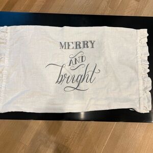 Elegant 'Merry and Bright' Holiday Pillow Cover - White